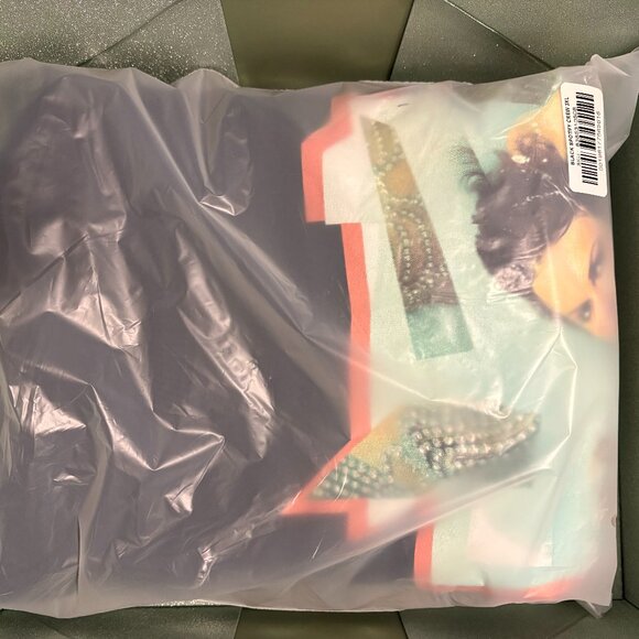 Taylor Swift The Life of a Showgirl Crewneck and Box Size 3XL - Picture 3 of 4